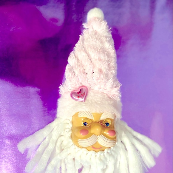 Handmade pastel Valentine Santa - Picture 1 of 6